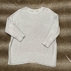 EVERYTHING $5 SALE ‼️⭐️ Aerie oversized light grey sweater